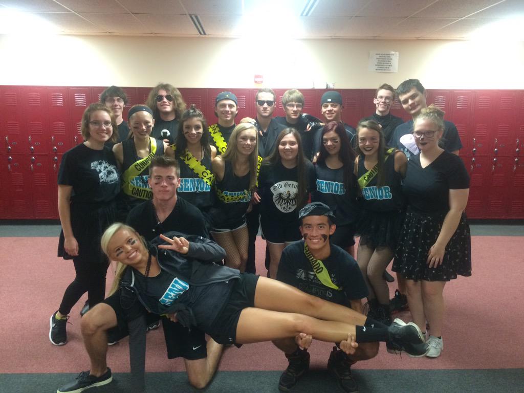 Ms_Jagoditz's tweet photo. Senior Homeroom!!! #spiritweek http://t.co/6NLNXaaKuE