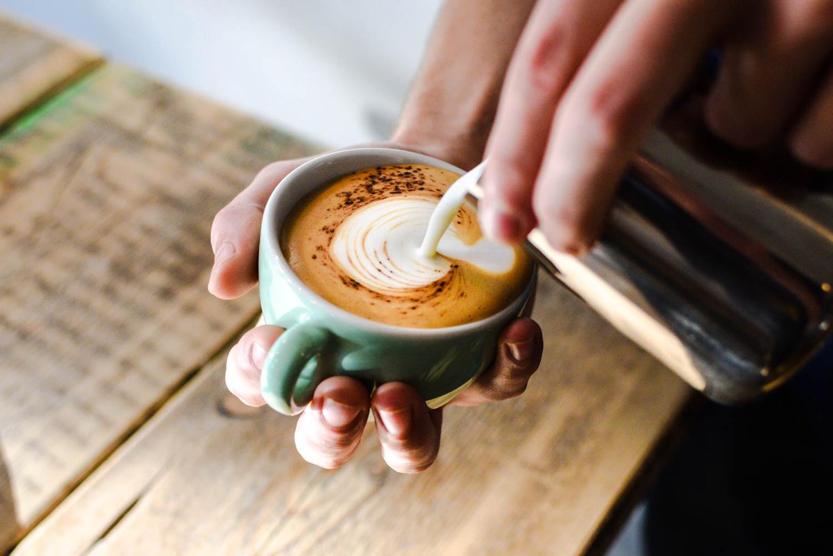 Mississippi Mud <a href="/mockingbirdAlma/">Budapest Cafe</a>