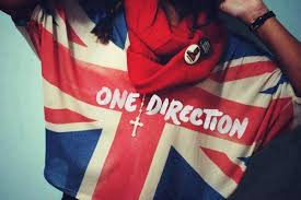 ModaFashion4321's tweet image. Blusa 1D 💖