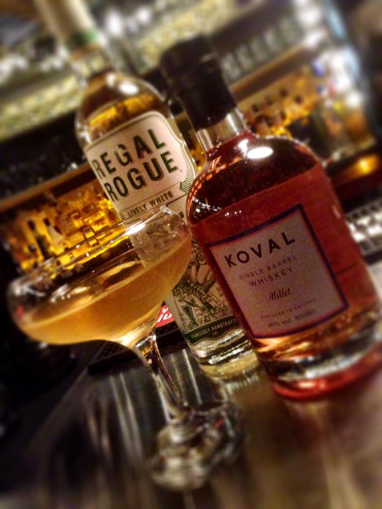 Evil Jim and @CasitaWill mixing up a storm tonight, I tell you. <a href="/kovaldistillery/">KOVAL Distillery</a> cocktails for a song at £5
