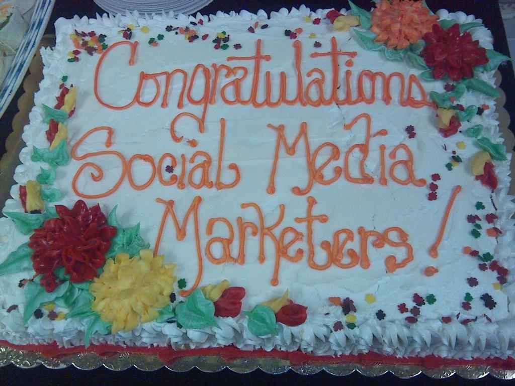 suzetrup's tweet photo. We're graduating!! #SocialMediaMarketing class with @LyleWetsch Get ready world!! http://t.co/cqUNt6oZOq