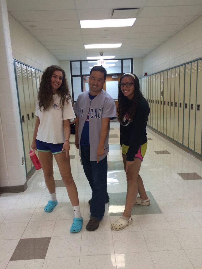 GolfingWithTang's tweet photo. matching in crocs w TANG ;-) http://t.co/QfEZ7F6x3j