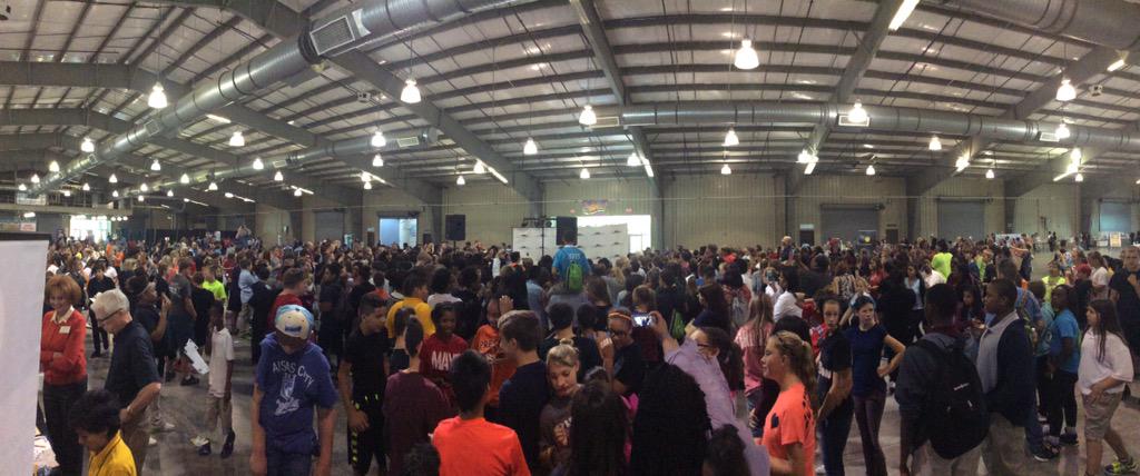 TulsaUnionSTEM's tweet photo. Amazing Day at the STEM Exploratorium! Thank you @TulsaSTEM #SE2015 #PoweredByFlightNight #STEMExploratorium http://t.co/Cc3XcYtU6M