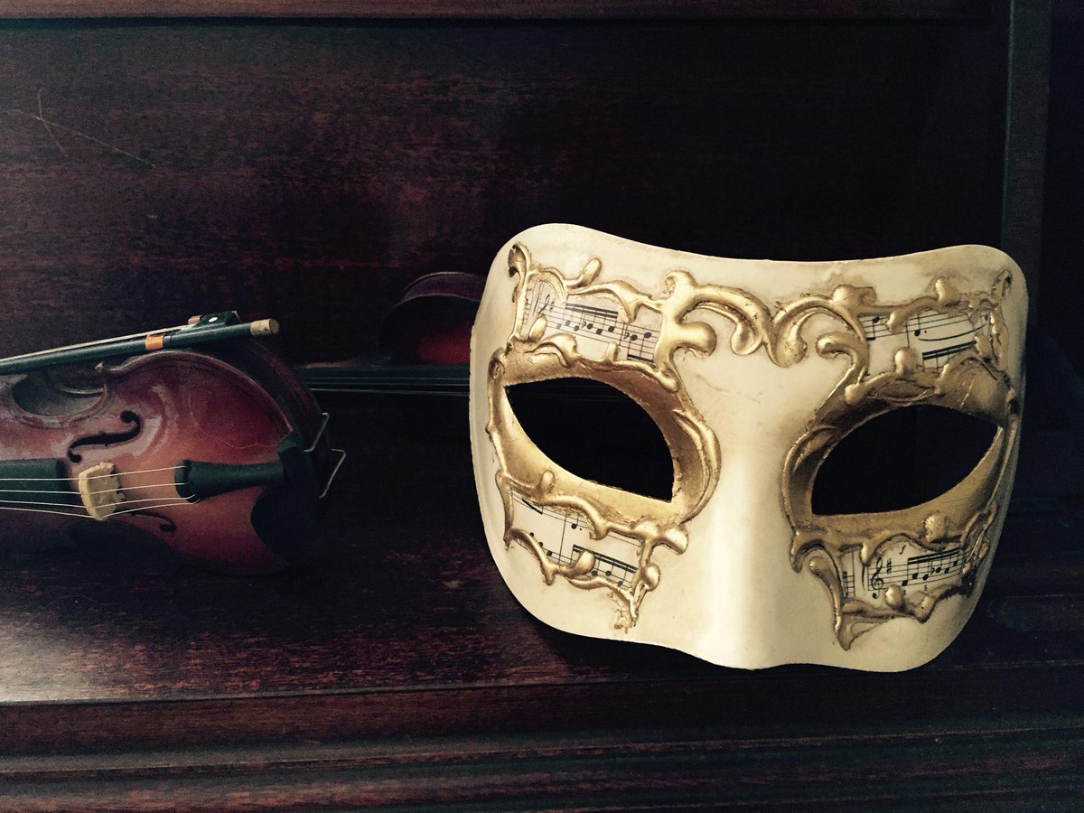 CarmillaPlay's tweet photo. CARMILLA opens Oct 16 at Lyric-Hyperion https://t.co/vCkOIX4ER6 http://t.co/HavIKg4PjG