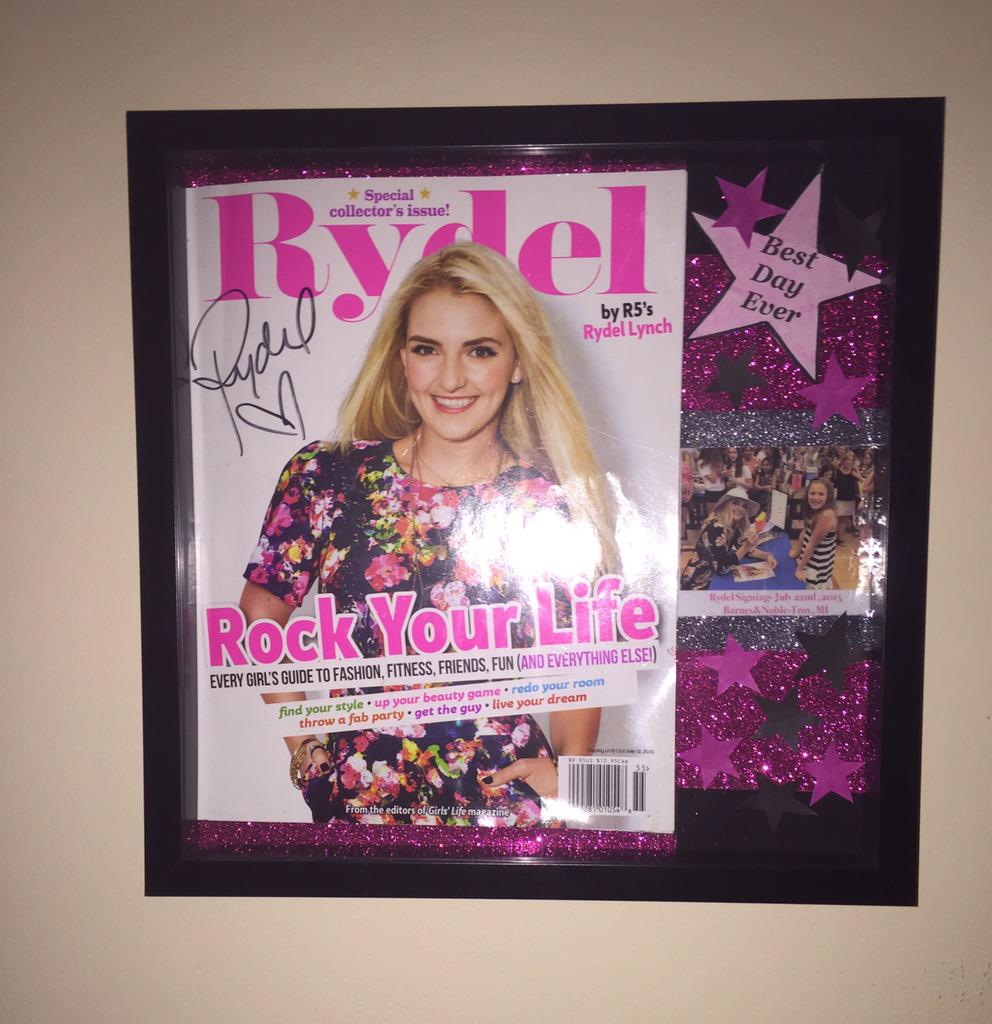 lalarendz's tweet photo. @rydelR5 I finally finished framing this from your signing in MI. #RydelLynch #girlslifemagazine http://t.co/iJAU4EH1D7
