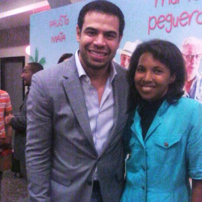 olgaPaula9's tweet photo. Premiere Santiago http://t.co/gsZRJT3d9s