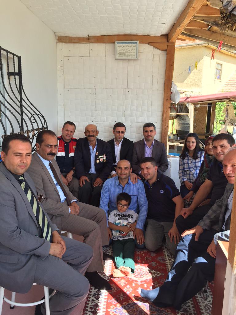 Çatalören mahallemizde ilçe Mülki erkan ile Gazi Cemalettin DURUM ve ailesine bayram ziyaretimiz.