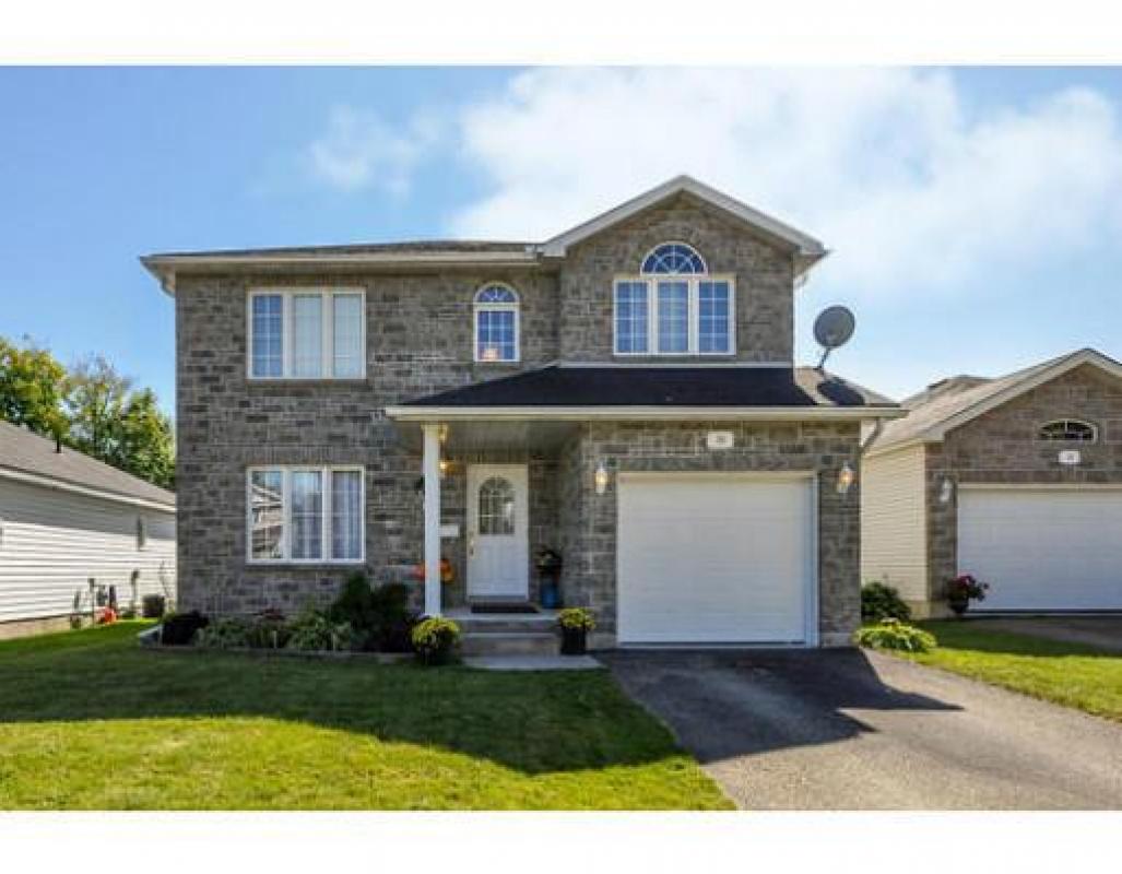 We are looking for a buyer on 19 Regency Pl #Brockville #ON tour.circlepix.com/home/YJWGWQ #realestate