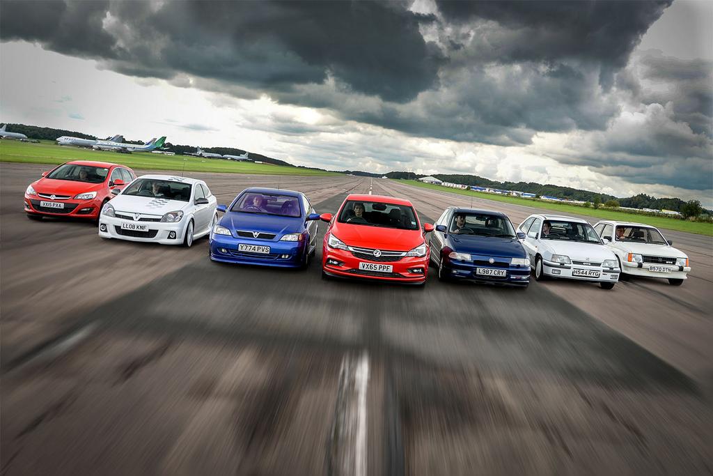 GorillaImages's tweet photo. @VauxhallMedia  @vauxhall series 1 - series 7 Astra http://t.co/0uJk6eu73d