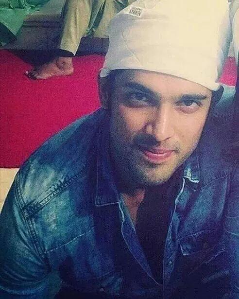RSM_M_'s tweet photo. @karishmaaoluchi @WeAreViacom18 @GulfOil @LaghateParth @myleeta 
March To 3mio #MTVBringParthBack 💃💃
Only 900k to Go! http://t.co/2ccLQ8Ftpw