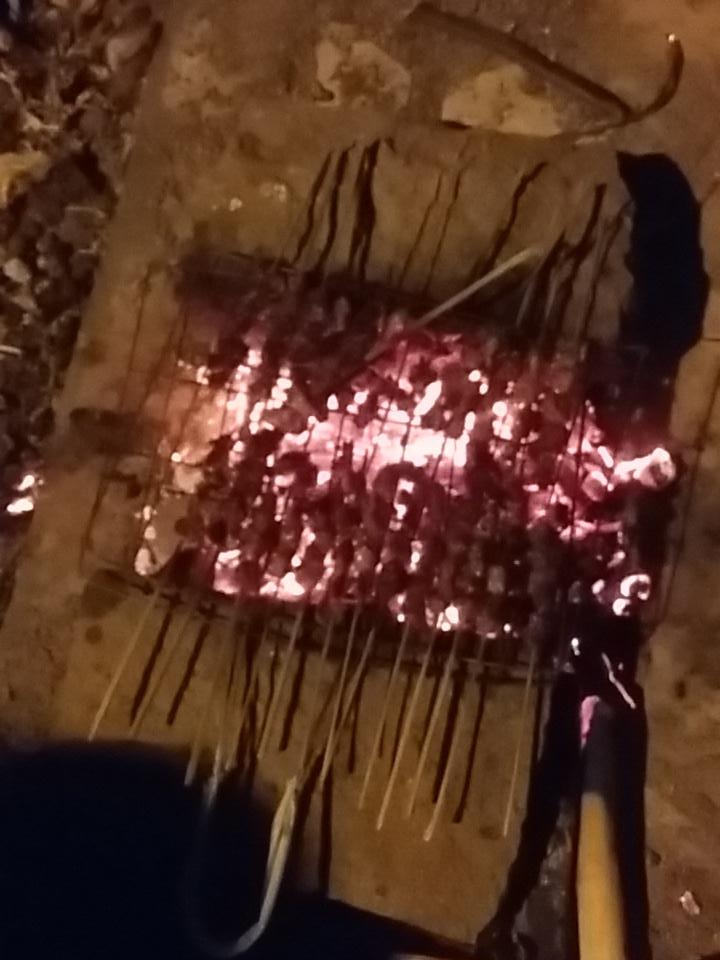 IpbApd's tweet photo. Bakar bakar sate http://t.co/ynfRqkkTYe