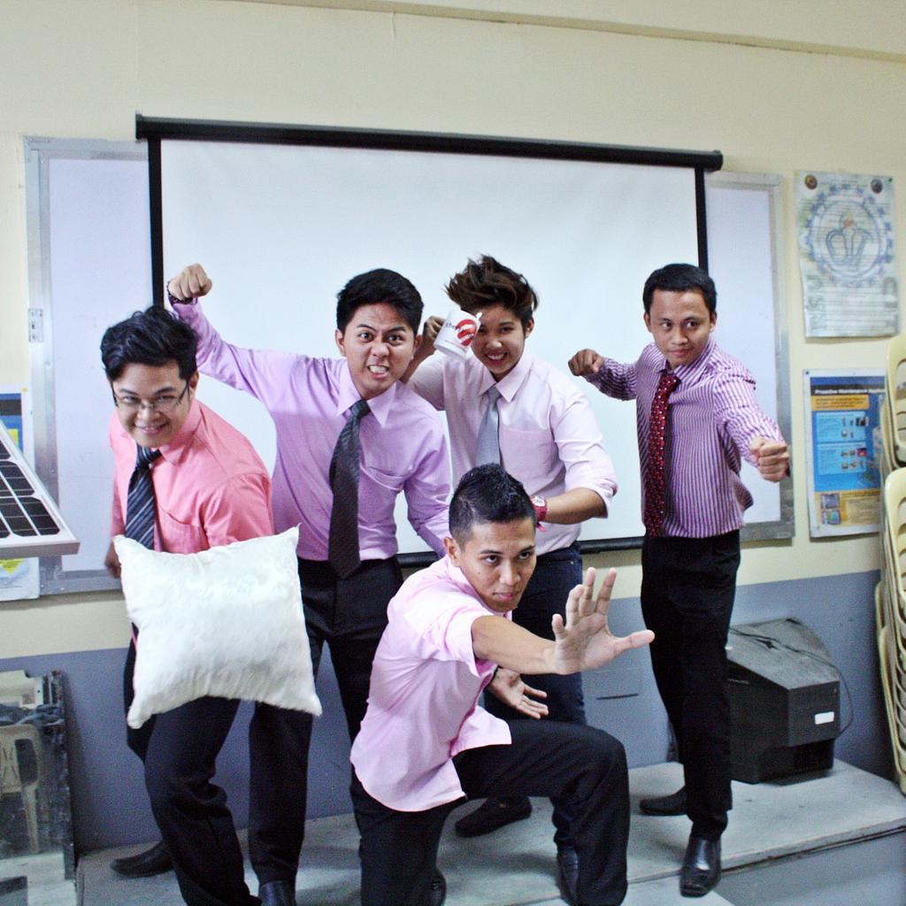 imrvgl's tweet photo. Ready To Defend!! 😃😃😂😂
#ThesisDefense #ThesisIt #RelaksItsJustThesis #ArBAE #LikeAPogi http://t.co/acYltnfPon
