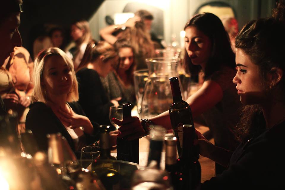 LeVinDuCapitain's tweet photo. It s how we party with @LeVinDuCapitain https://t.co/tCUWYUjAl2 http://t.co/x68ttYmv6V