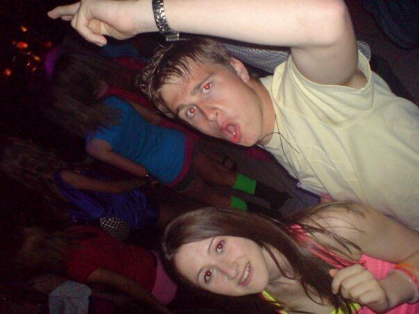 TheBlackBullFC's tweet photo. Throw back to when @tomchoppaharris was an absolute babe magnet #TBT #PartyAnimal #HandsUpIfYoureHavingSexTonight http://t.co/9ej1dFJeiN