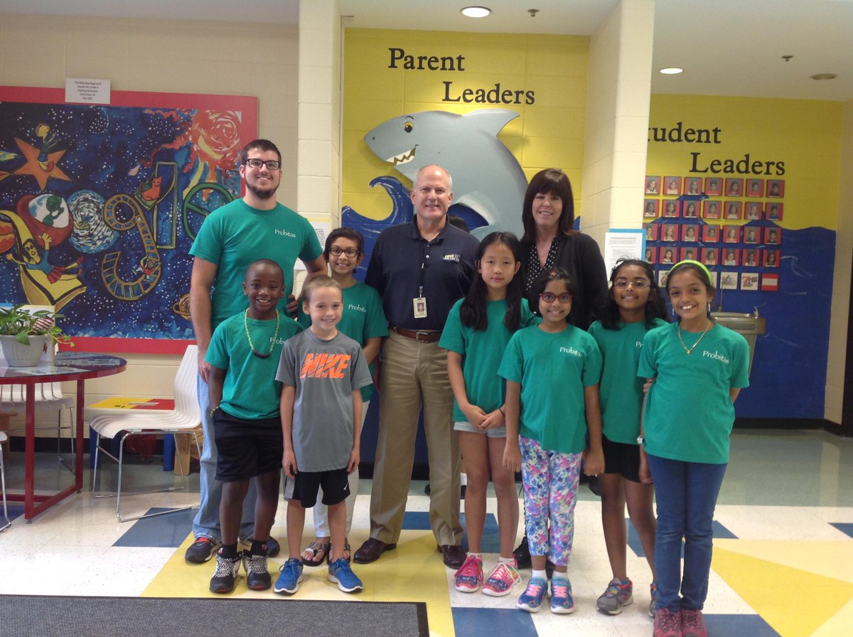 Great time last Fri meeting <a href="/WSBSlade/">Scott Slade</a> from <a href="/wsbradio/">WSB Radio</a>. Student greeters were amazing! Love these kids! <a href="/ShakeragElem/">Shakerag Elementary</a>