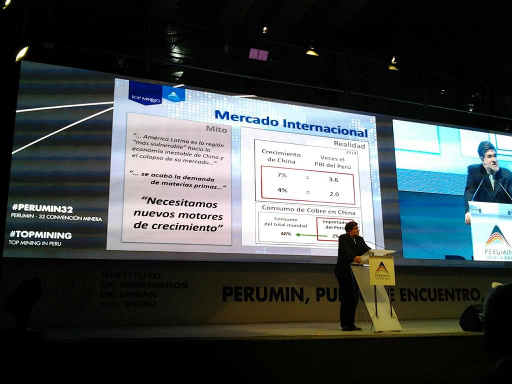 MinerAndina's tweet photo. #PERUMIN32 #TOPMINING "Mineria genera muchísimo mayor valor agregado que la industria", Pablo Bustamante http://t.co/kkcRPCPGLW