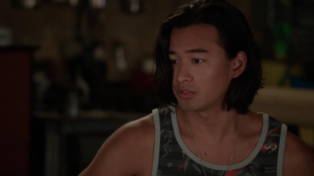abcfamsquad's tweet photo. Matt DOES NOT wanna be around Mariana. At. All. @cierraramirez @TheFostersABCF http://t.co/s5d4sFk8Vp