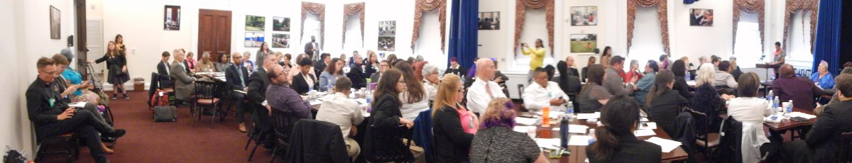 mikethebiguy's tweet photo. Sharing some panorama shots of Bisexual White House meeting #BiWH15 #BiWeek http://t.co/f1TbrhC7Rs