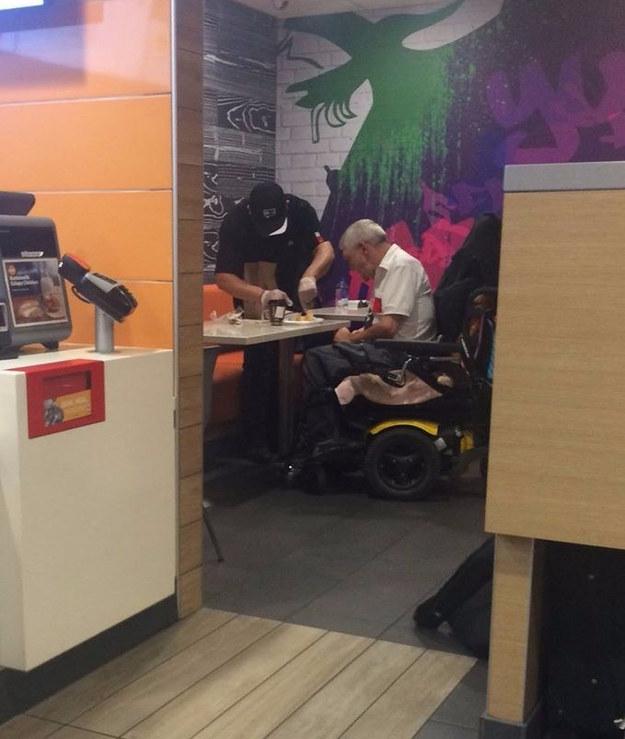 BuzzFeed's tweet photo. When a man couldn’t feed himself at McDonald’s an employee did the most awesome thing http://t.co/rX16GhxdAZ http://t.co/LtoAU8Yuoi