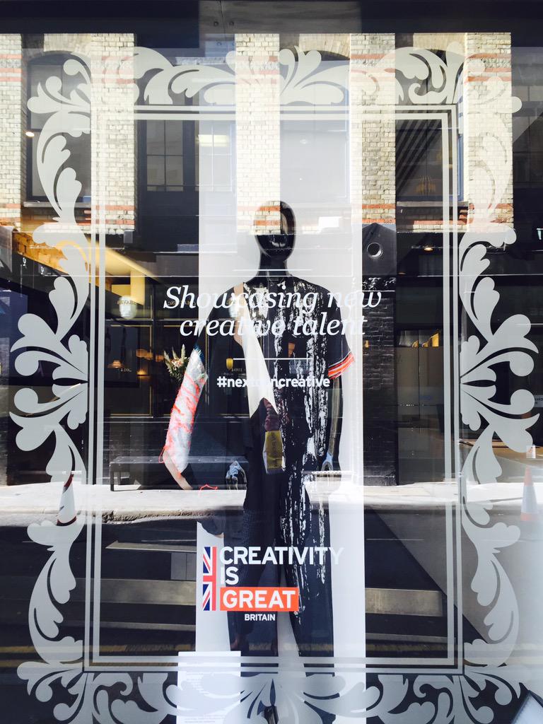 paulezama's tweet photo. Welcoming two GREAT brands to the building @lapidariumldn #GreatBritain #nextgencreative @RadleyYeldar http://t.co/0DsMeAQXyt