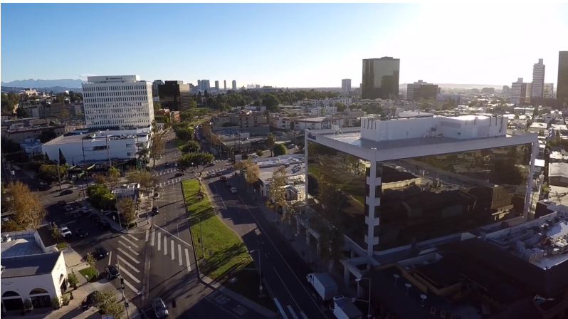 Real Estate Drones: cre.tech/do-real-estate… via <a href="/cretech/">#PropTech</a> @travbarrington