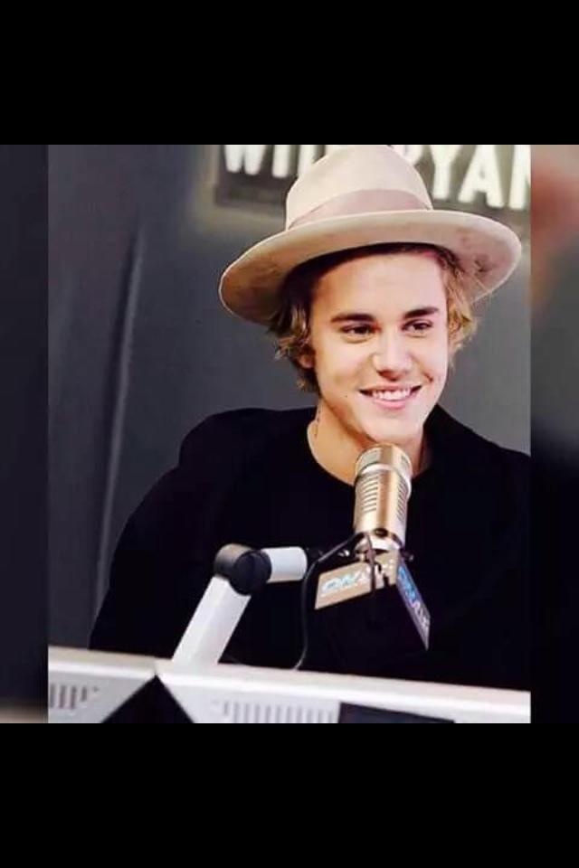 BuseKarahan15's tweet photo. #EMABiggestFansJustinBieber #nov13  @justinbieber http://t.co/a8nkHtux66