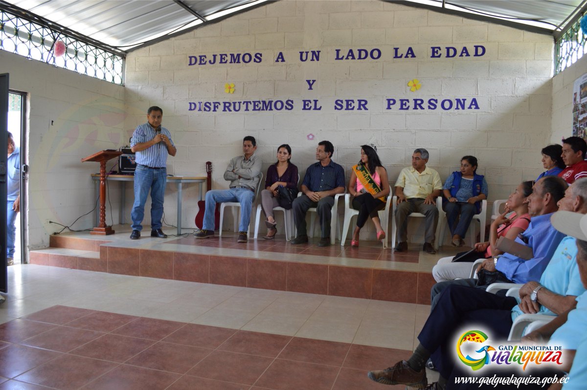 GADMGualaquiza's tweet photo. Nuestros Decanos de la Vida se reunieron en un encuentro y regocijo con las autoridades municipales de #Gualaquiza http://t.co/7mFnapC1fq