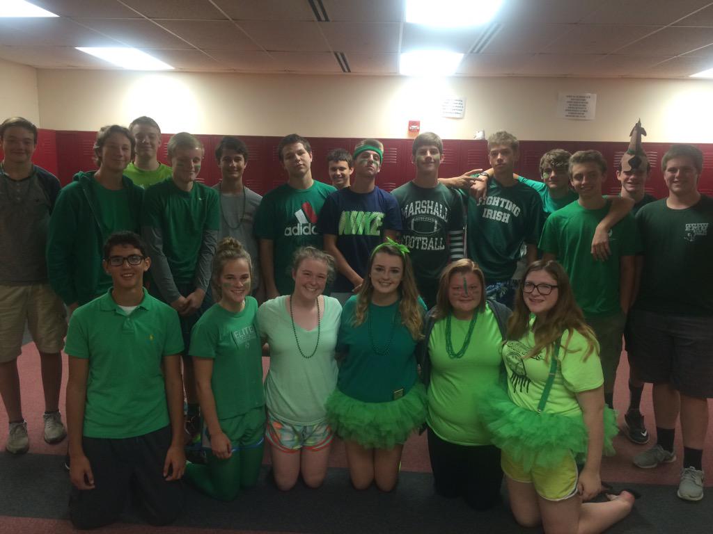 Ms_Jagoditz's tweet photo. All of my sophomores sporting their green today!!! #spiritweek http://t.co/YV91Dh5GOy