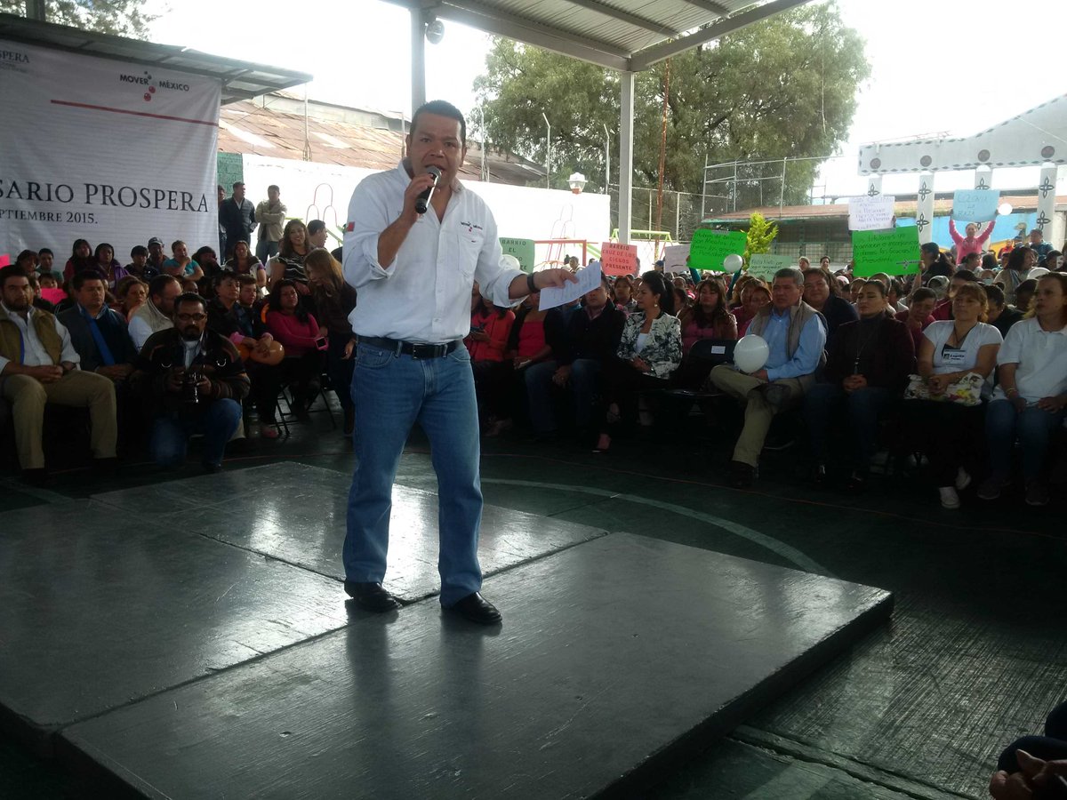 Onesimo_Serrano's tweet image. .@EPN cumple su compromiso con ustedes, @Prospera_MX trabaja en favor de #sectoresvulnerables: @AntonioLechugaR