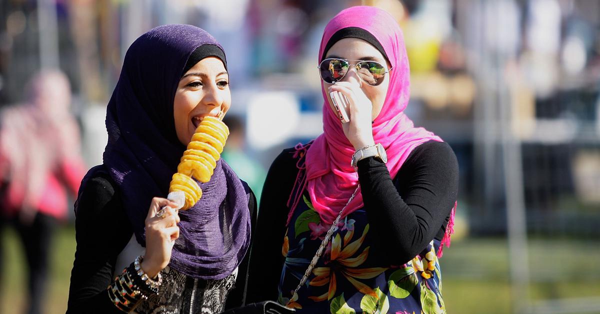 SadeStrehlke's tweet photo. Here are 8 things you should know about #EidAlAdha -- One of Islam's biggest holidays http://t.co/xCu4tlIXVK http://t.co/TJLmp2t2mF