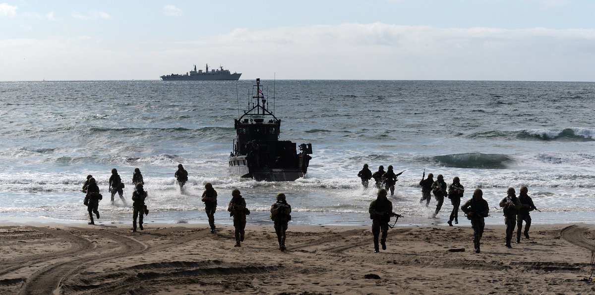 #HMSBulwark, supported by helicopters from HMS Ocean, #RoyalMarines land ashore at Tregantle fort