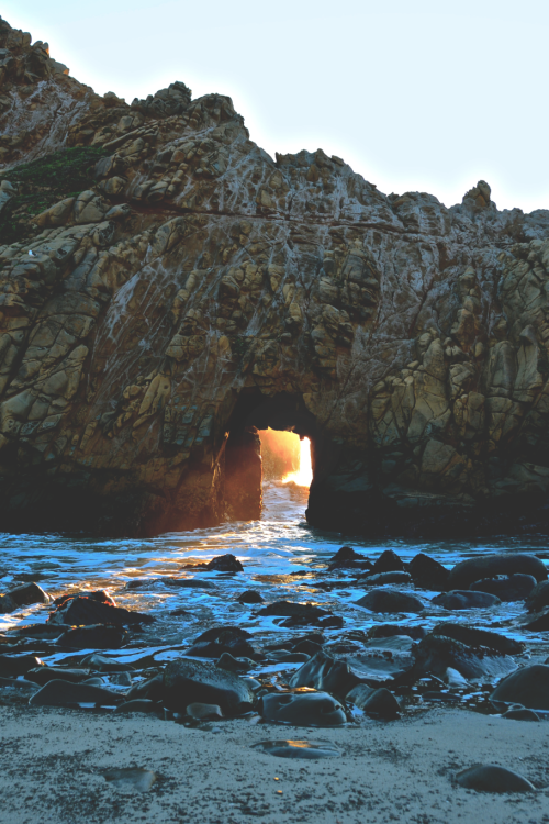 Porn4Free_'s tweet photo. stayfr-sh:Keyhole Rock http://t.co/3asiI7X2xm http://t.co/t8vkZSfxep