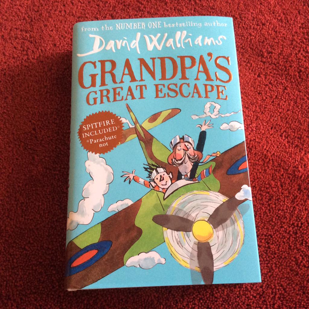 QuiltersJunior's tweet photo. @davidwalliams Look what arrived! Anyone else got a copy? #outtoday #bringonbedtime http://t.co/0qFZiOUDBr
