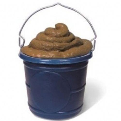 mordreunesouris's tweet photo. @marqueparunx le #poopbucketchallenge est plus demandant. Déjà qu'il faut le remplir. http://t.co/zUs7zmZ3Ss