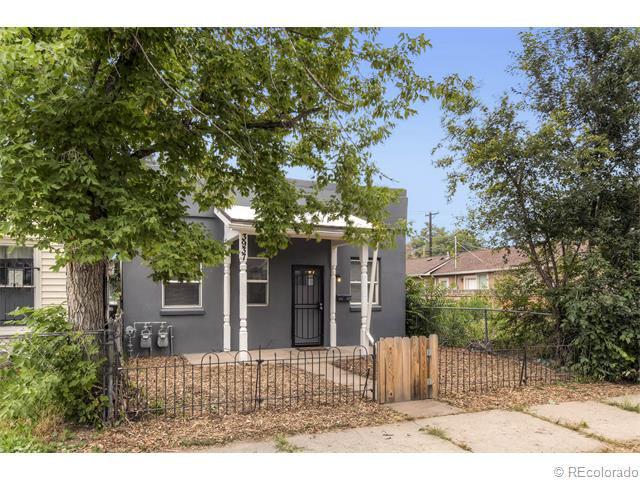 kerrieracicot's tweet photo. #listingoftheday A Cute house with a huge backyard in #RiNo #Denver! http://t.co/WlcycGzaSr http://t.co/6YzoCVzwhA