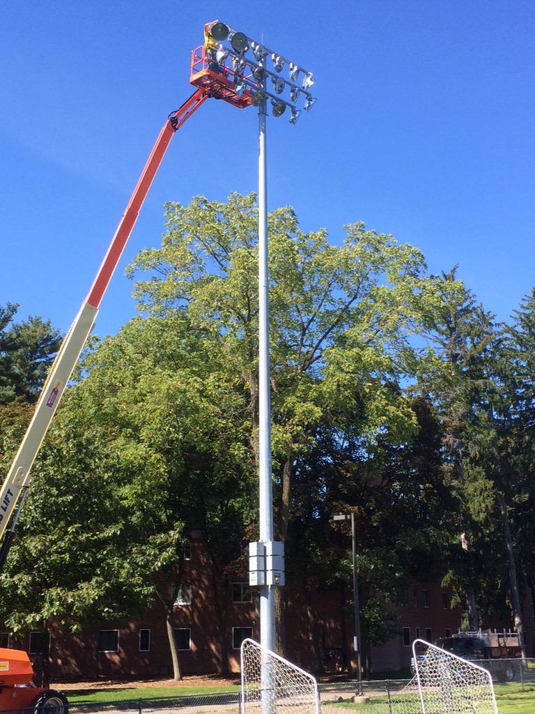 QualiteLighting's tweet photo. Qualite fine tunes lighting system @AquinasCollege. Life is good with Qualite #UniversalSeries and remote ballasts! http://t.co/dotBu6bYFM