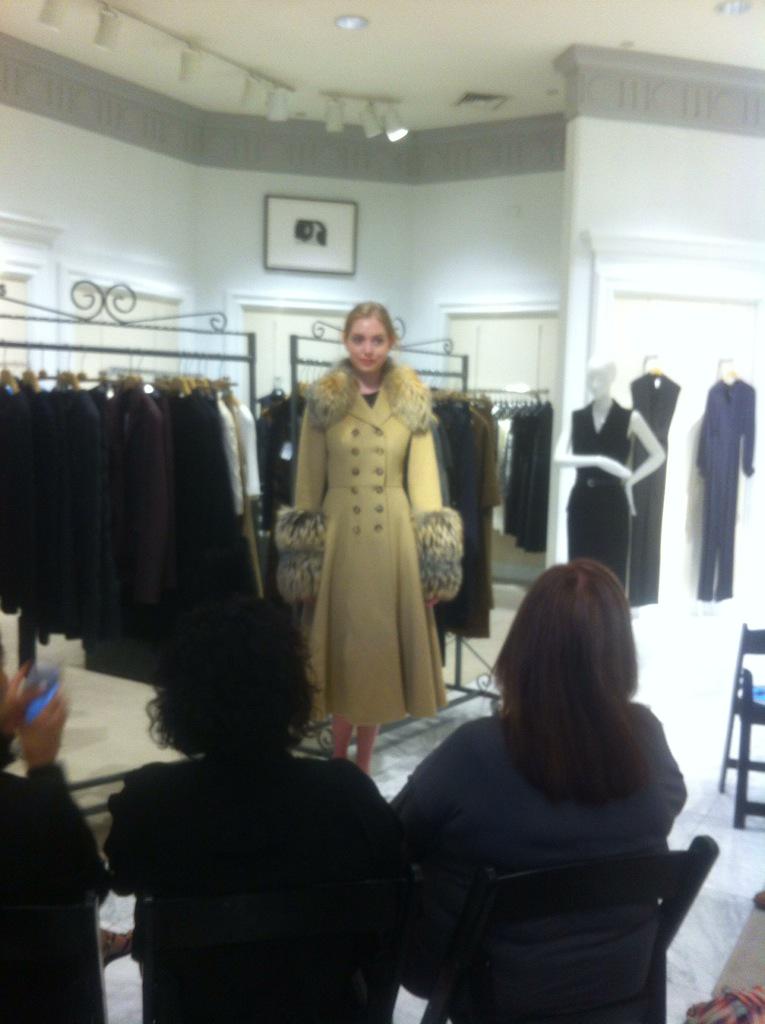 MarcoThreadz's tweet photo. #RestrainedOppulence #FUR loving the silhouette #MichaelKors #SaksPhoenix http://t.co/EhxsJv1lkL