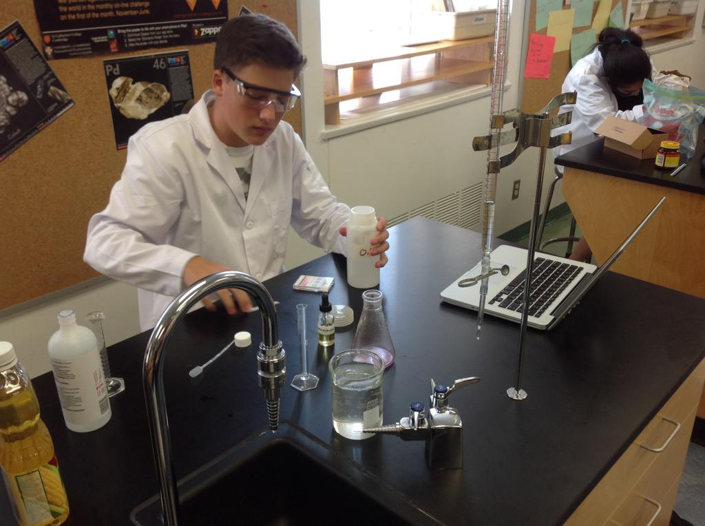 mshale03's tweet image. IA magic at The York School #yorkscience