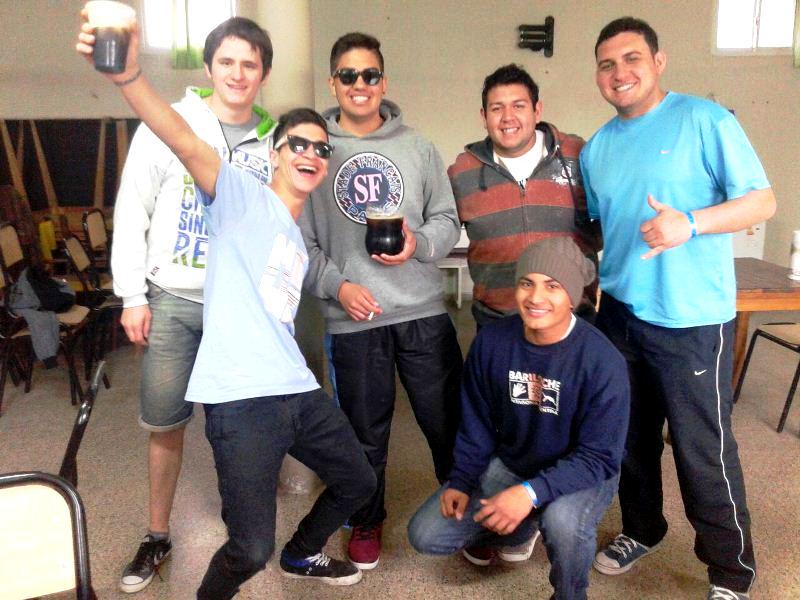 IgnacioPB7's tweet photo. Mis amigos. #Monte2015 http://t.co/PkCq4GaA1J