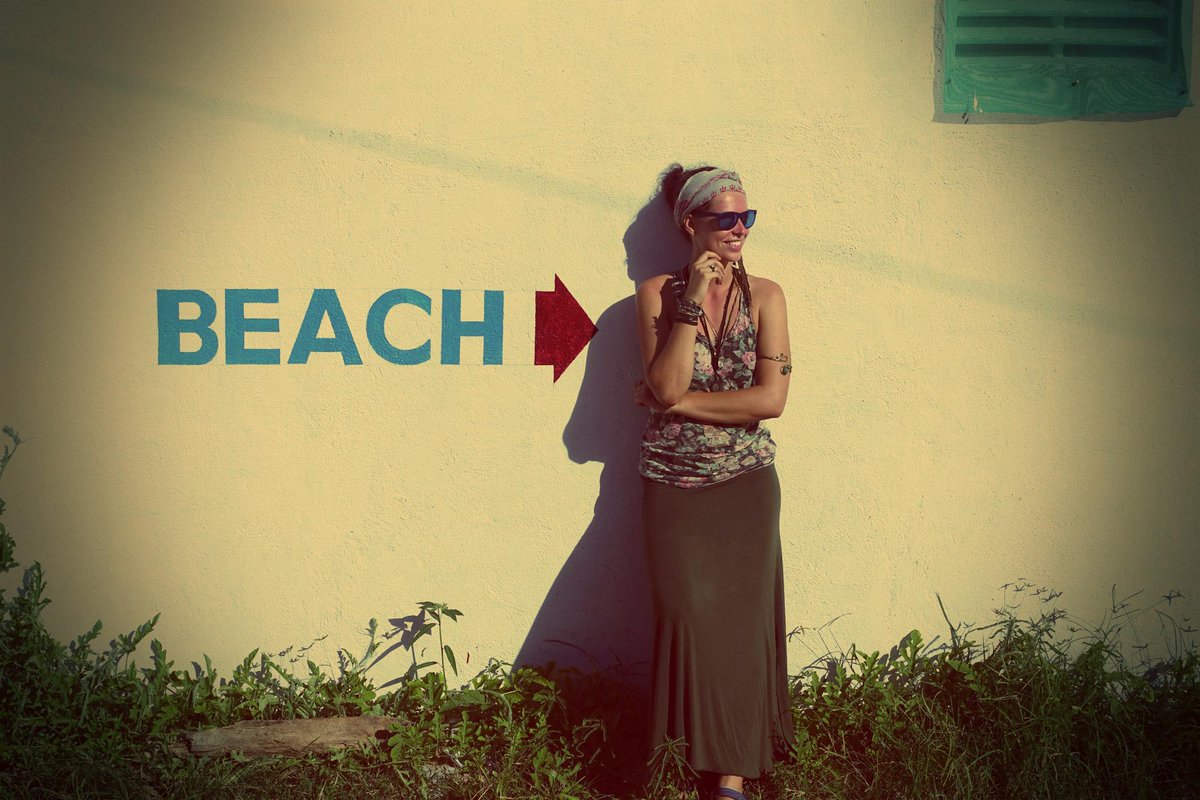 GuerillaYoga013's tweet photo. #beachday #SriLanka #Marisabeach #inbetweenclasses #yogateacherlife #yogalife http://t.co/ZsxT1wkrae