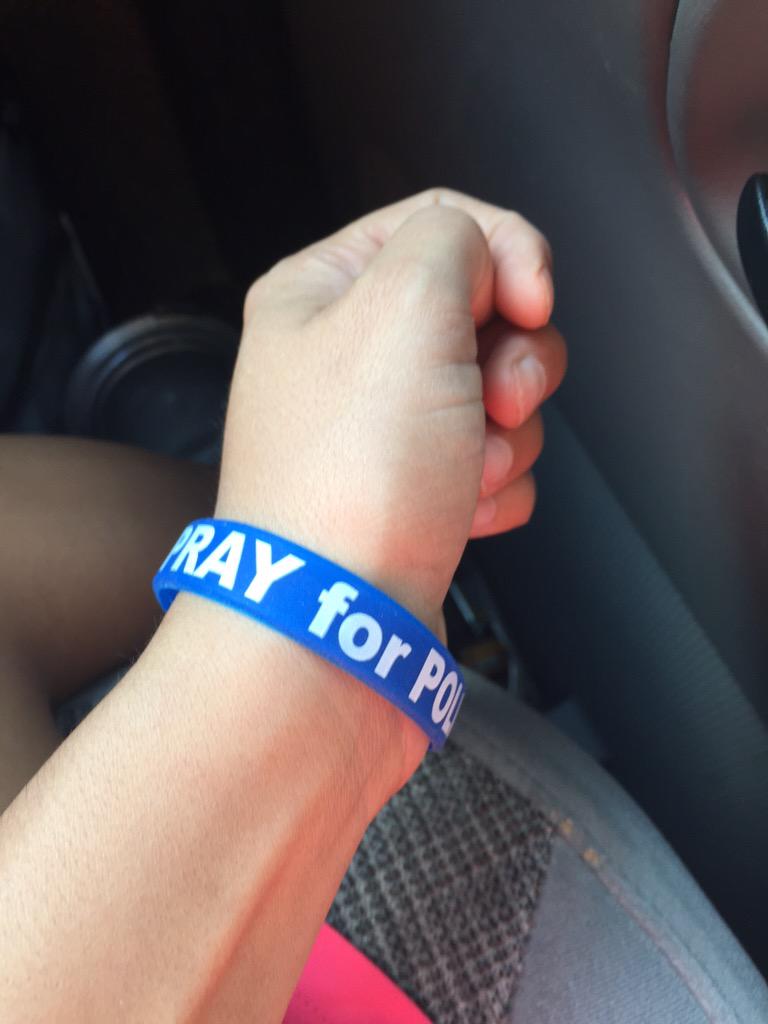 JackieCreaTV's tweet photo. .@PasPoliceTx holding prayer vigil for law enforcement tonight at 6p at headquarters! #bluehouston #P4P @KHOU http://t.co/MPU9ZCyMgJ