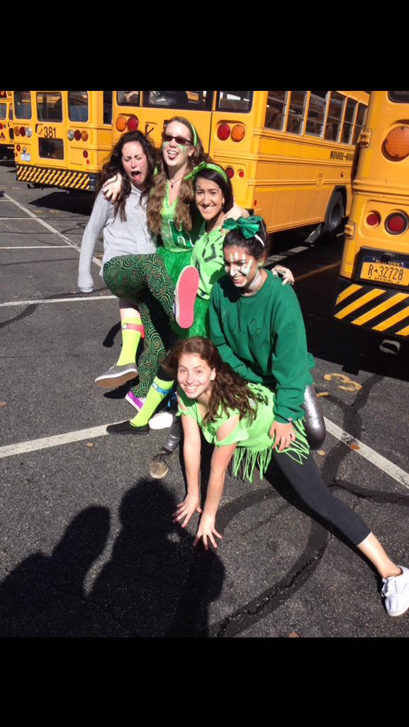 specialKeri's tweet image. From the bus lot to the lower lot💙💚🌈 #seniors #wheredidallthetimego