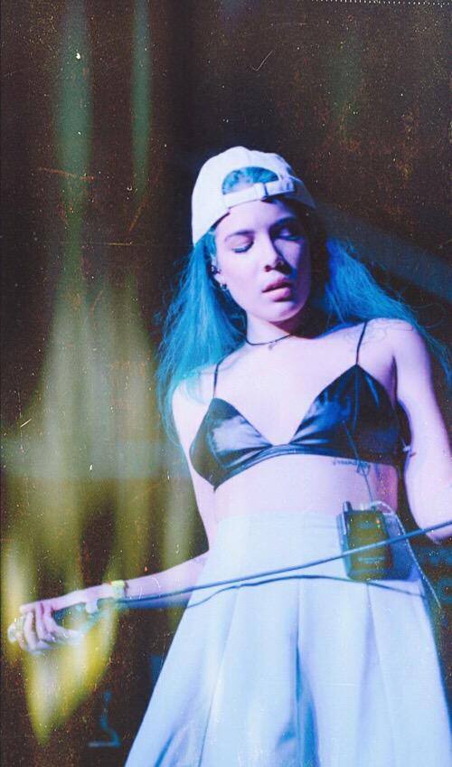 rtyourfavees's tweet photo. @halsey http://t.co/nDoF668mHP