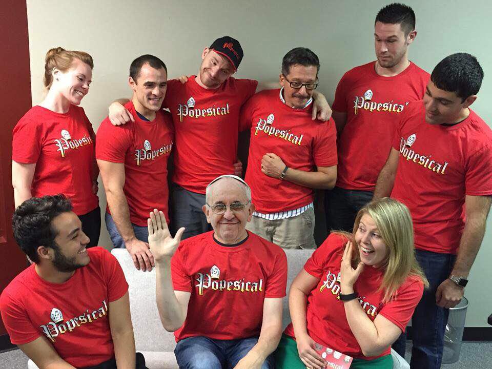 The Pope is in town AND tix for <a href="/PopesicalShow/">POPESICAL</a> are on sale! At Fringe Encore! newyorktheater.me/2015/09/02/201…