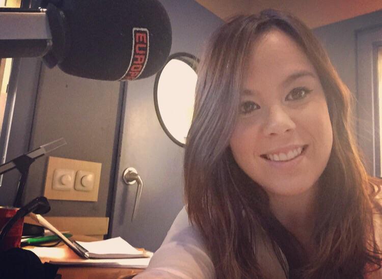 ponteaprueba's tweet photo. Alomejor nos equivocamos pero... ¿No creéis que nuestra productora @Sandragrcoby es idéntica a LA CAMPANARIO? http://t.co/pFwrYTGlTs