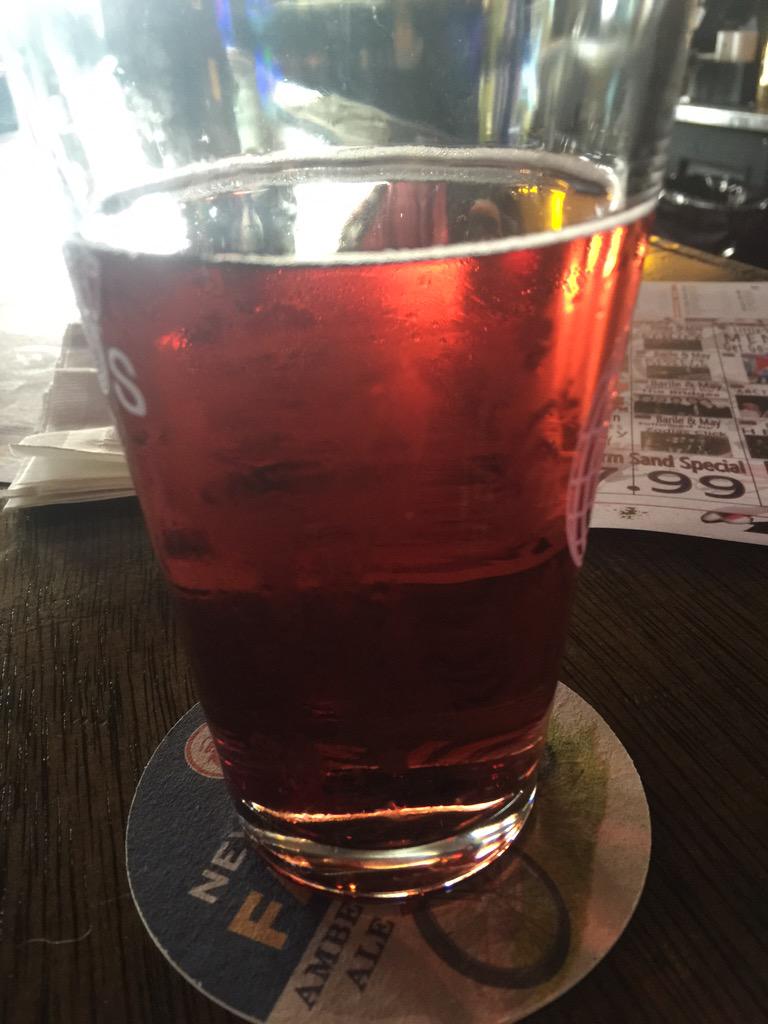 BCGSchneider's tweet photo. It's a cider kind of day-Apple Blueberry @UncleJohnsCider #blossomtobloom http://t.co/KgnPM9WxLi