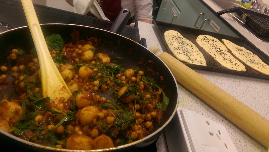 FallibroomeDT's tweet image. Potato, spinach and chickpea curry. Good luck Tom. #juniorfuturechef #competition