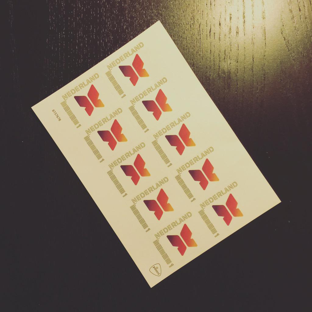 DeSparkle's tweet photo. Onze eigen Sparkle-zegels! #stamps #sparkle #butterfly http://t.co/siJp67juwz
