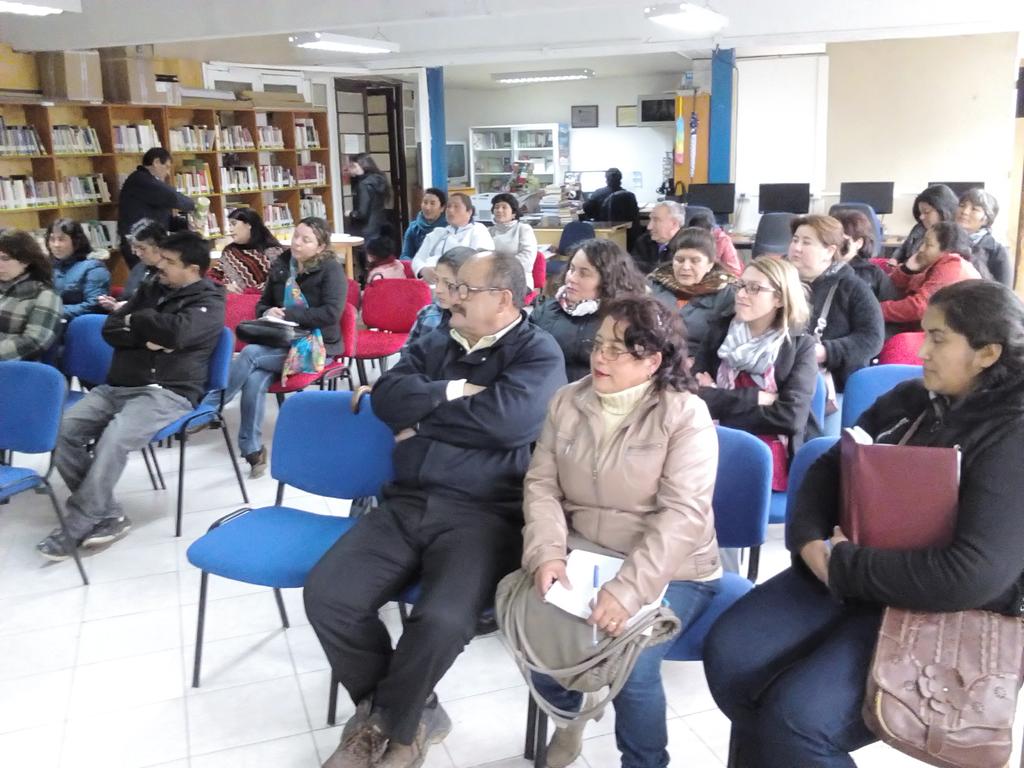 DAEMSanJavier's tweet photo. Director Jorge Diaz, reunido con Centros de Padres de 29 establecimientos para abordar tematicas en comun. http://t.co/FjmJW0PVcX