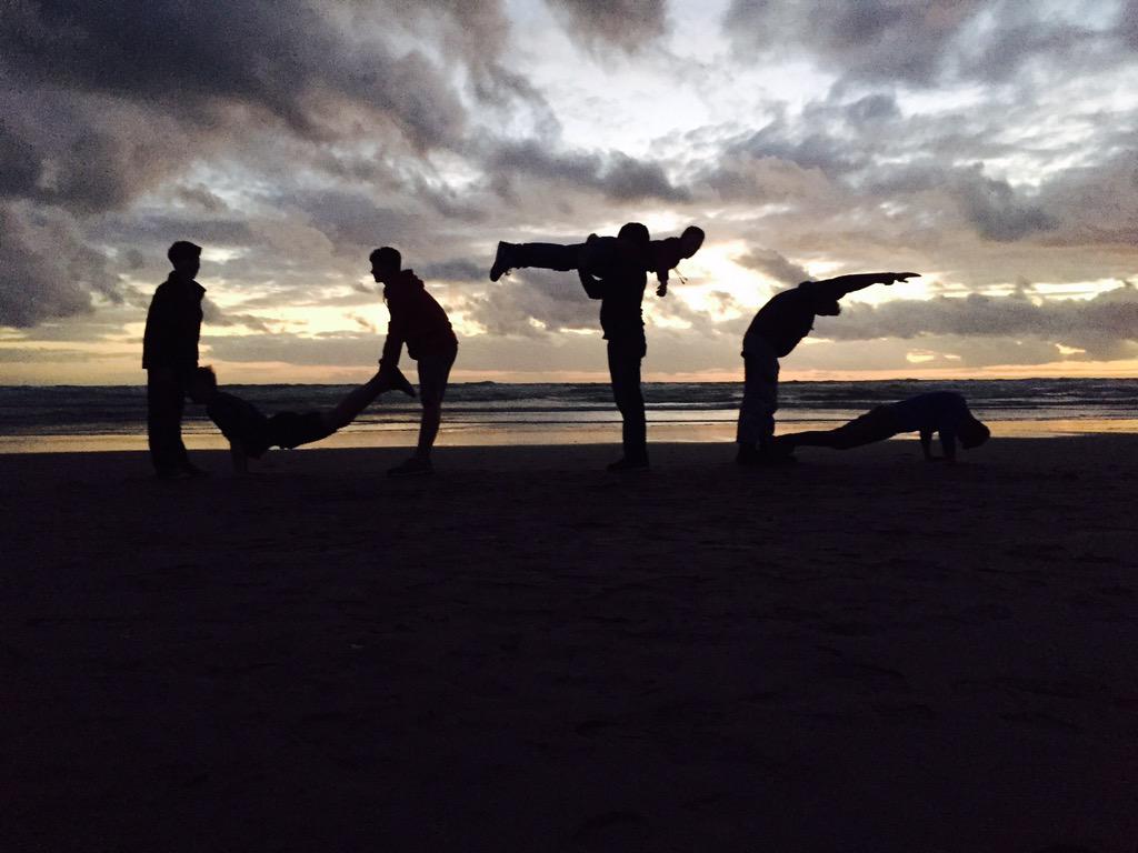 Griffiths14Nick's tweet photo. @UTCPlymouth @outwardboundtrust @hicksrohan #sunsetlogo #beachbbq #sunsetcircuits #sunsetaberdovey http://t.co/Rmz5JCHvqD